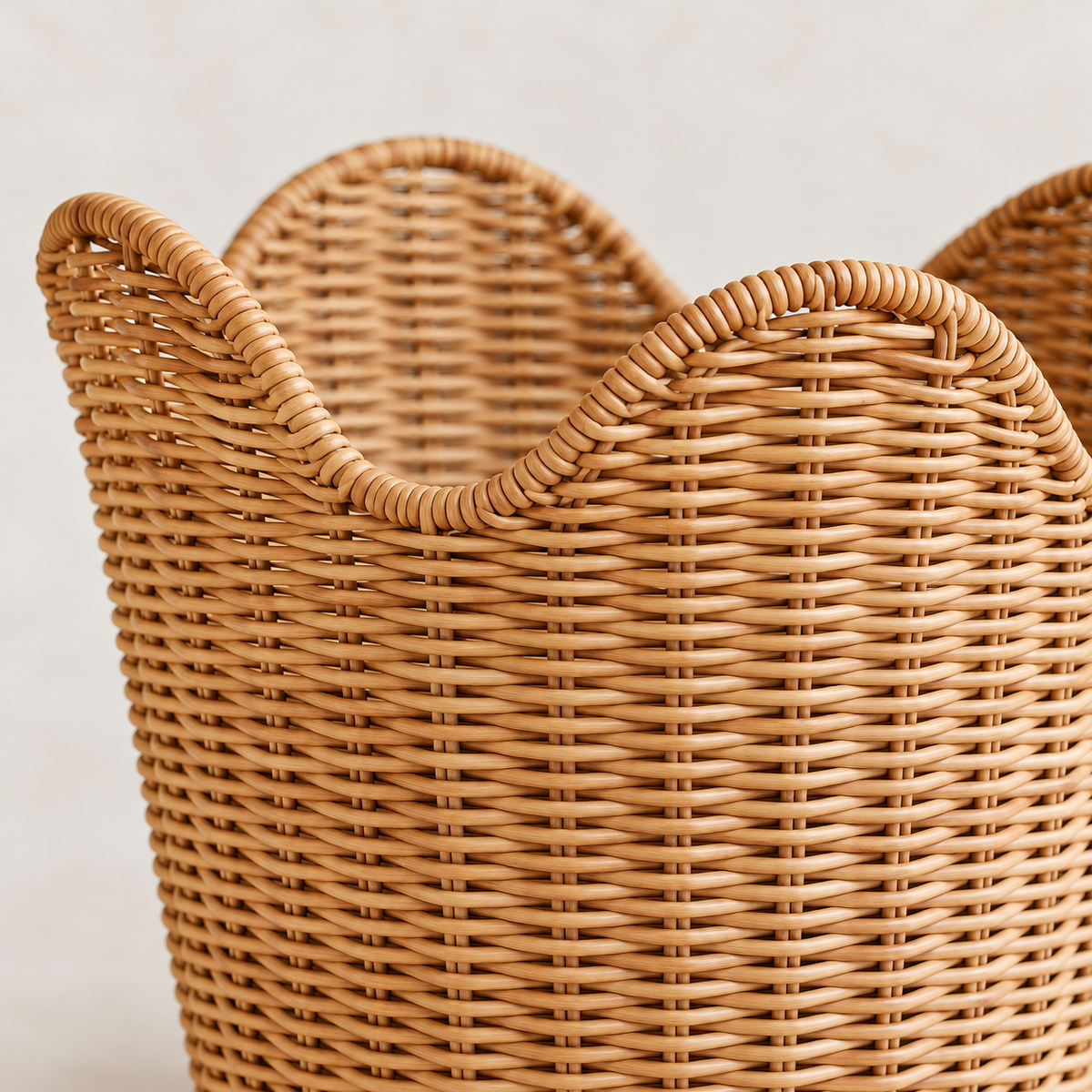 Shallow Date Palm Table Basket